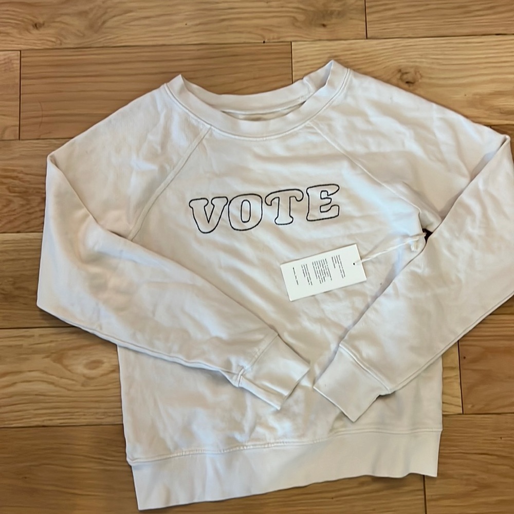Mate the label “VOTE” crewneck XS / NWT